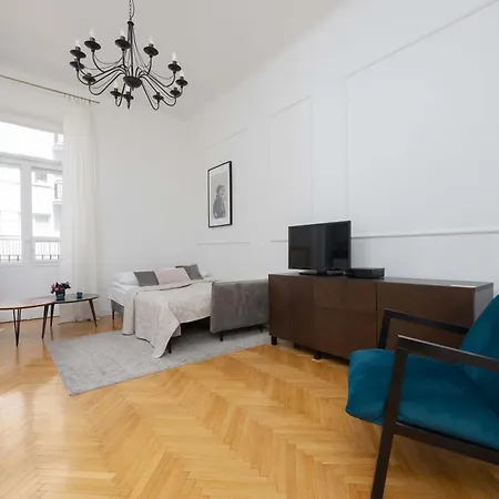 Tasteful Located Near Pge Narodowy By Renters Апартаменты Варшава